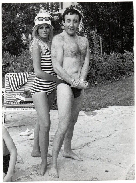 Peter Sellers and Britt Ekland in Palm Springs.