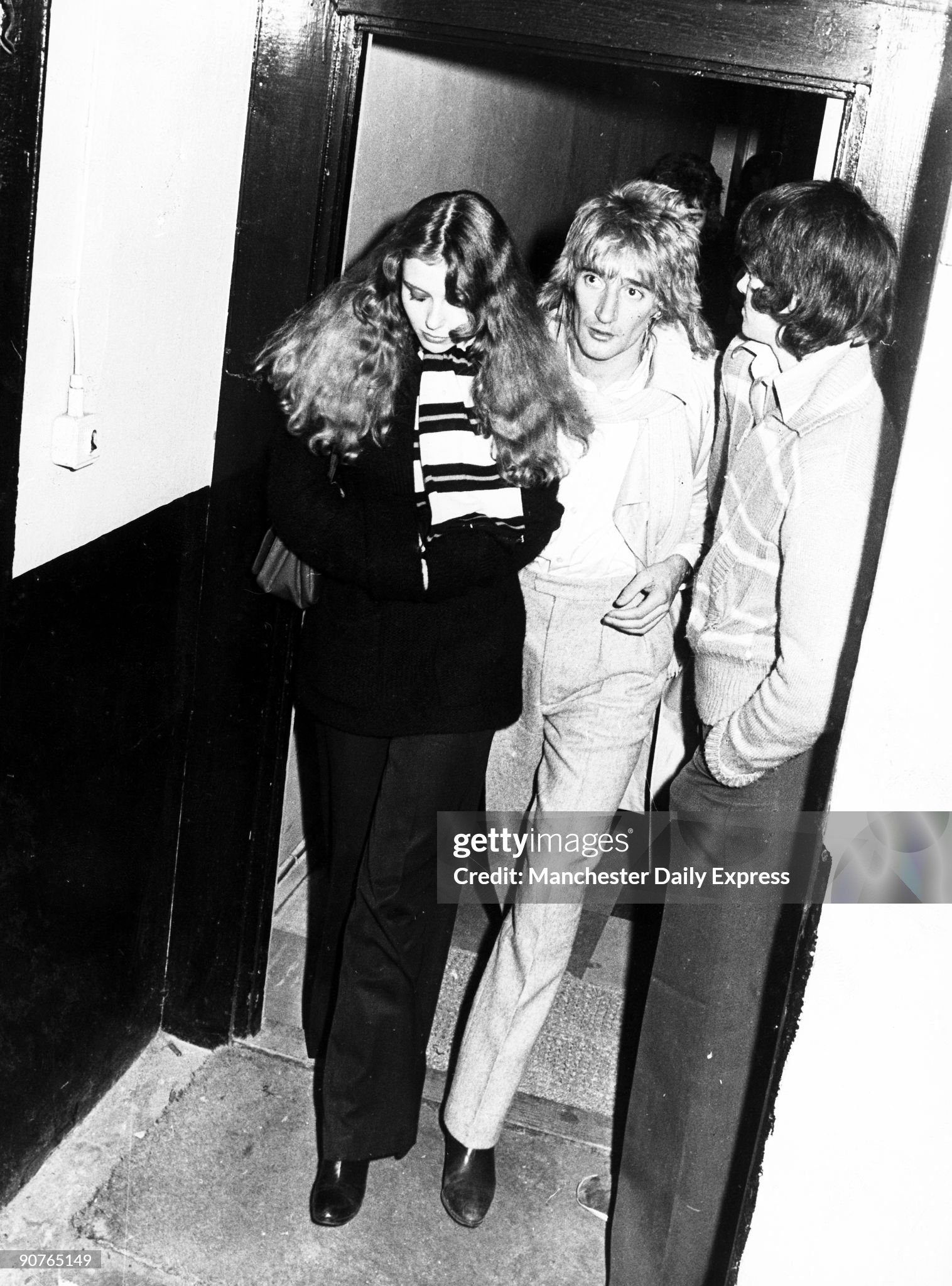 British pop star Rod Stewart with singer Bebe Buell in November 1977. 