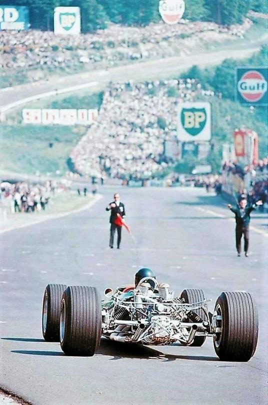 Jim Clark, Lotus-Ford 49, at the 1967 Belgian Grand Prix in Spa-Francorchamps.