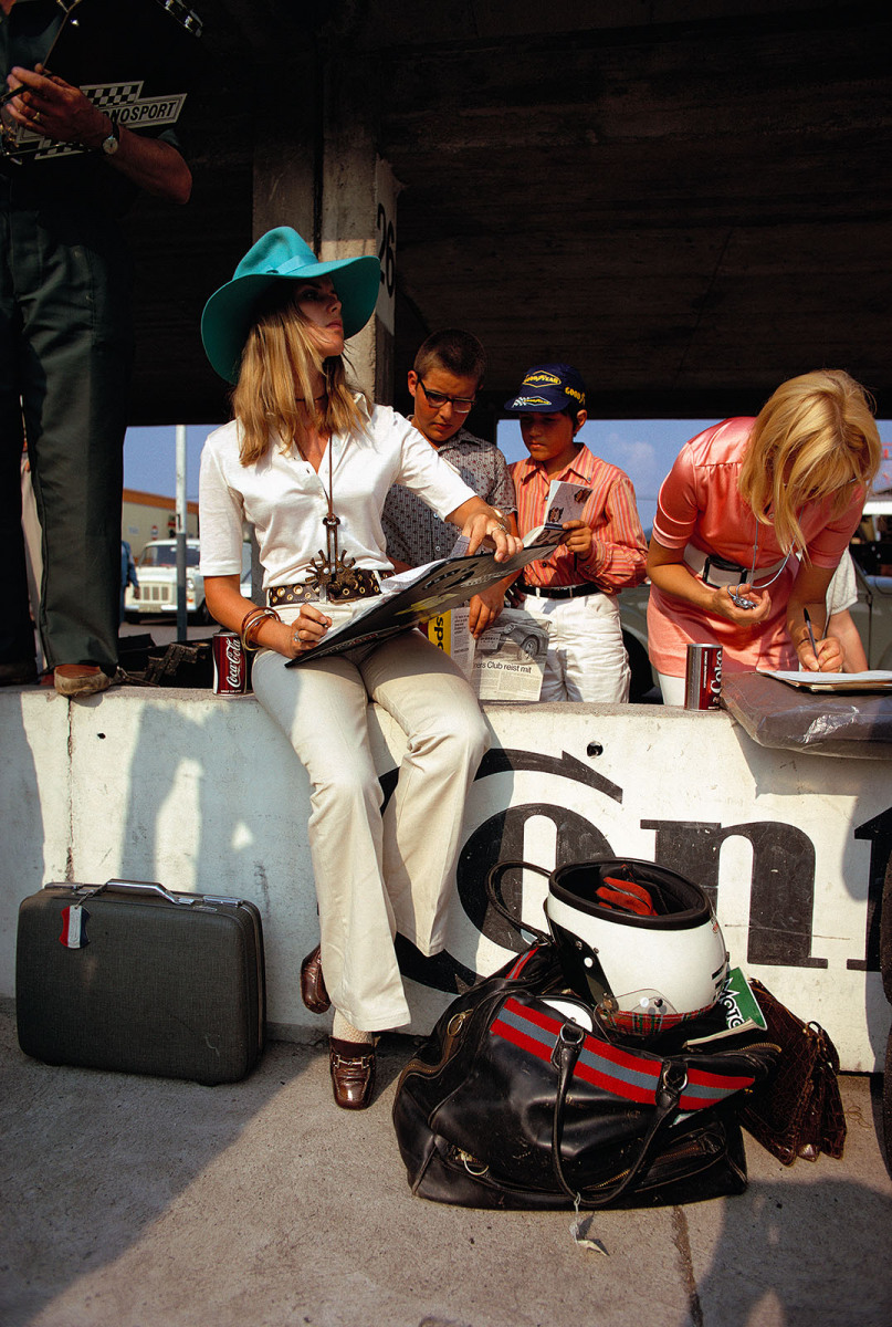 Helen Stewart keeps the lap times of her husband Jackie at Hockenheim in 1970. 