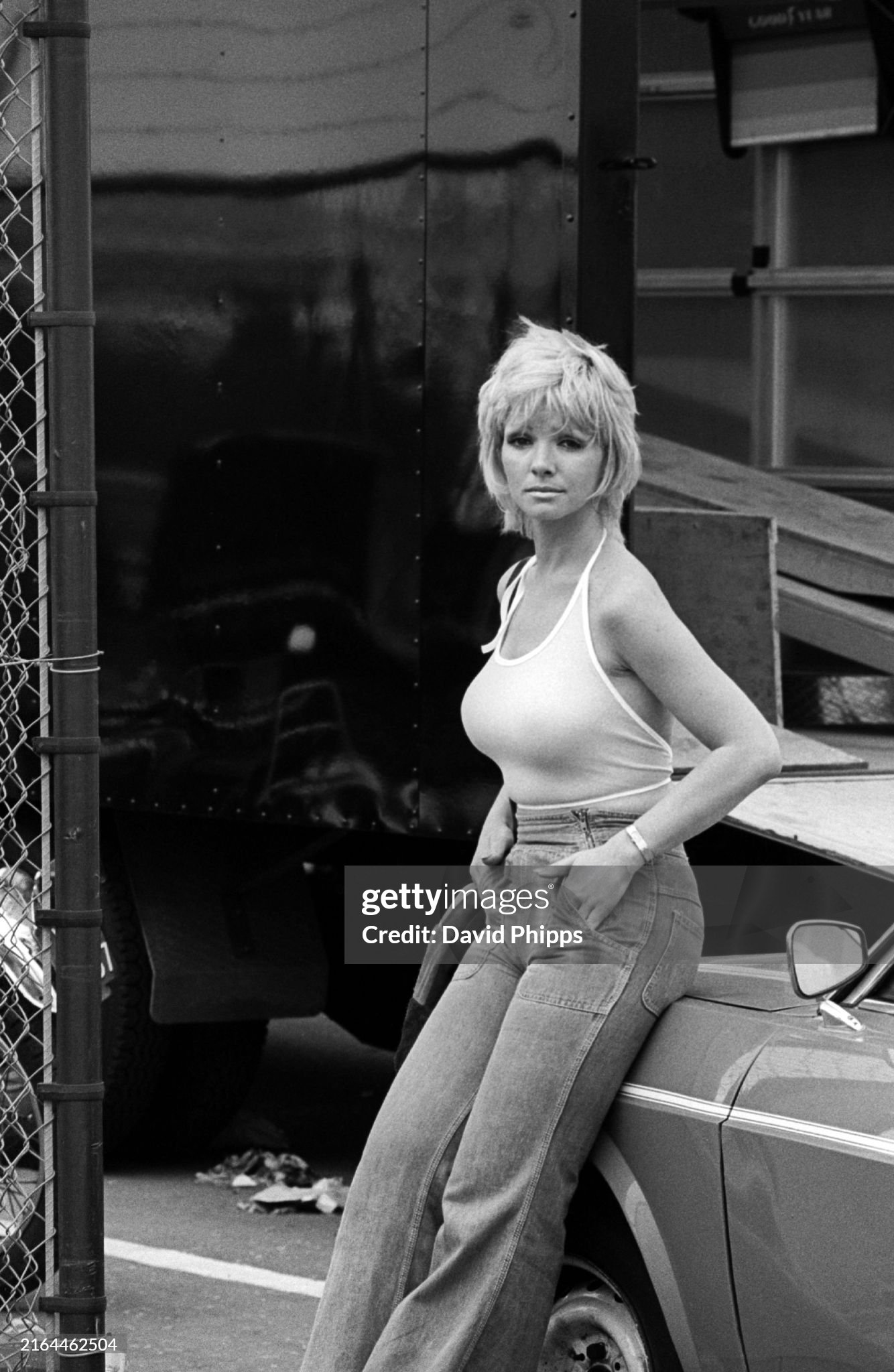 A woman in the paddock at the Dutch Grand Prix in Zandvoort, Holland, on 22 June 1975. 